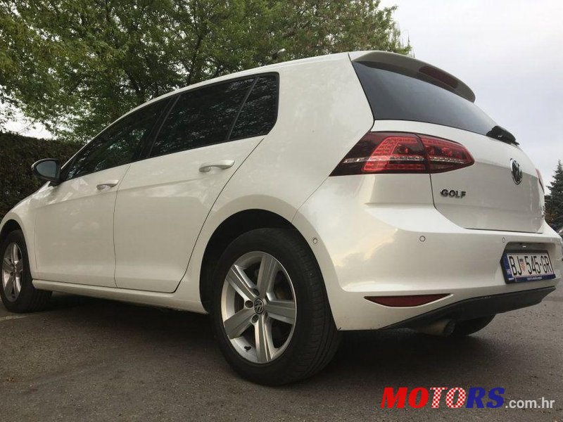 2014' Volkswagen Golf VII 1,6 Tdi Bmt photo #2