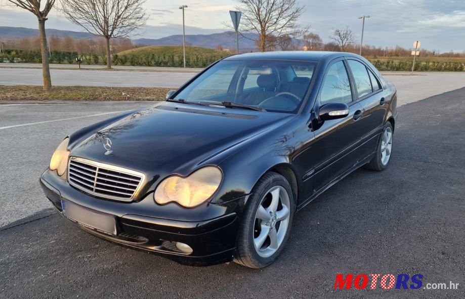 2001' Mercedes-Benz C-Klasa 200 Classic photo #1