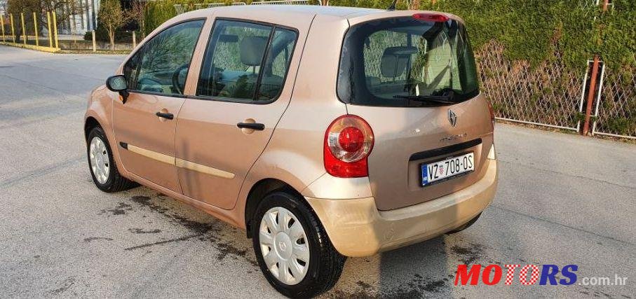 2005' Renault Modus 1,5 Dci photo #2