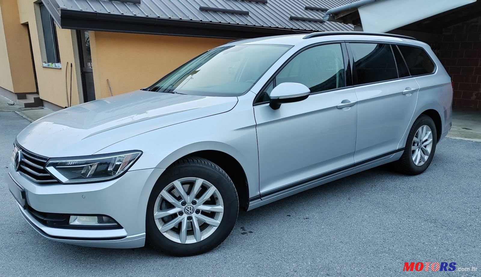 2018' Volkswagen Passat Variant photo #3