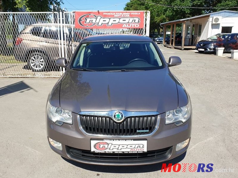 2011' Skoda Superb 1,6 Tdi photo #2