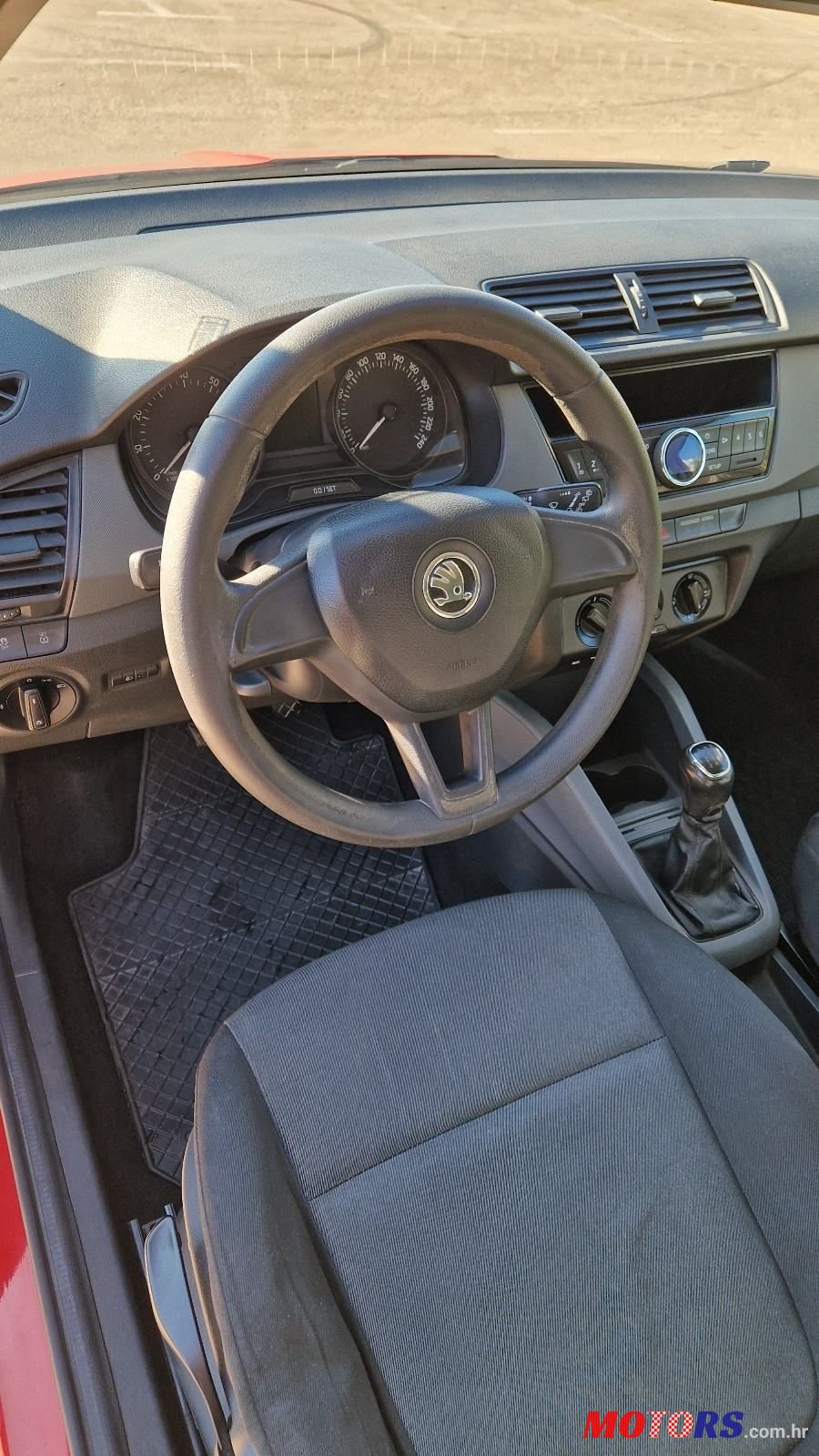 2016' Skoda Fabia 1,0 photo #5