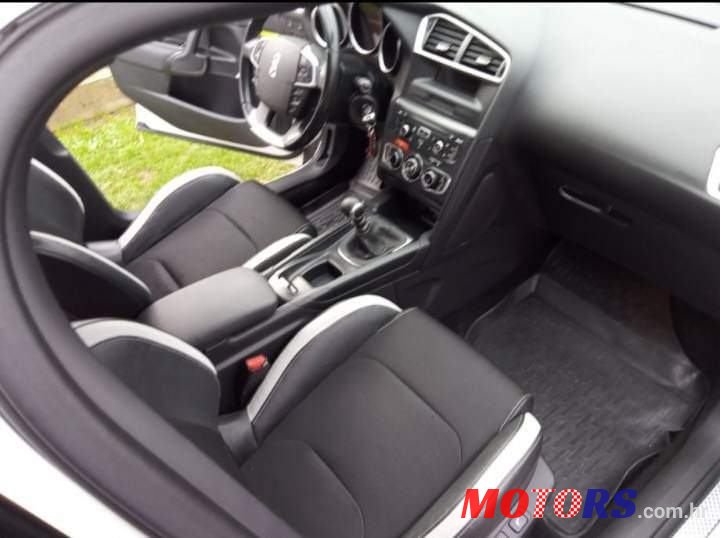 2014' Renault Scenic Dci photo #3