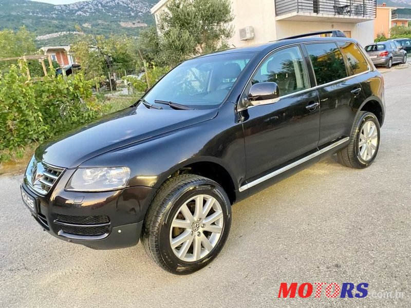 2006' Volkswagen Touareg photo #6