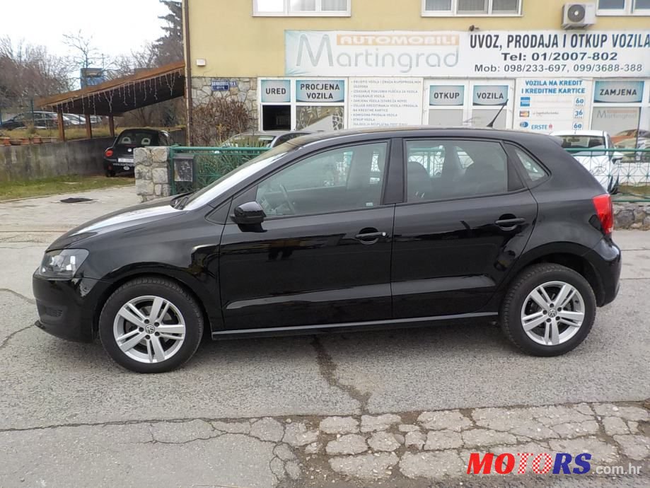 2013' Volkswagen Polo photo #4