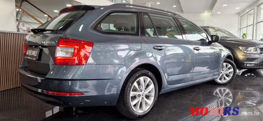 2018' Skoda Octavia Combi photo #5