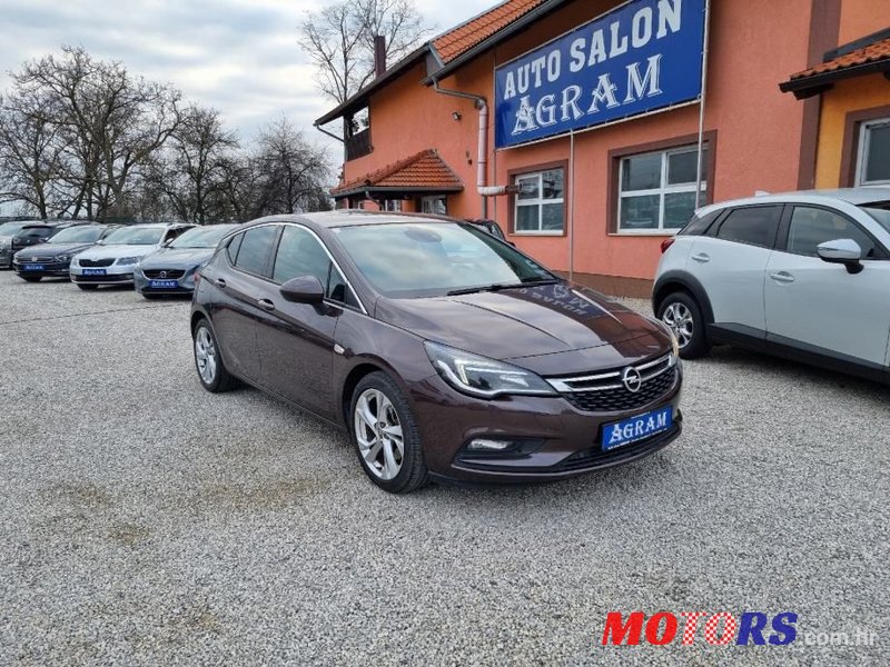 2017' Opel Astra photo #1