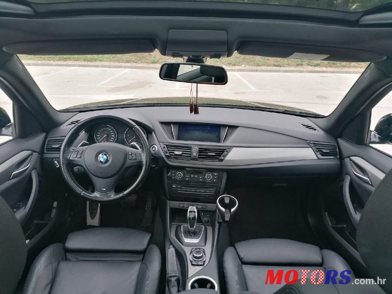 2014' BMW X1 Xdrive25D photo #2
