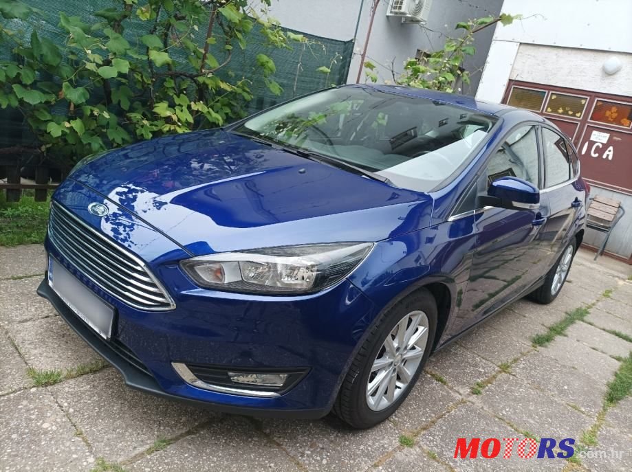 2016' Ford Focus photo #2
