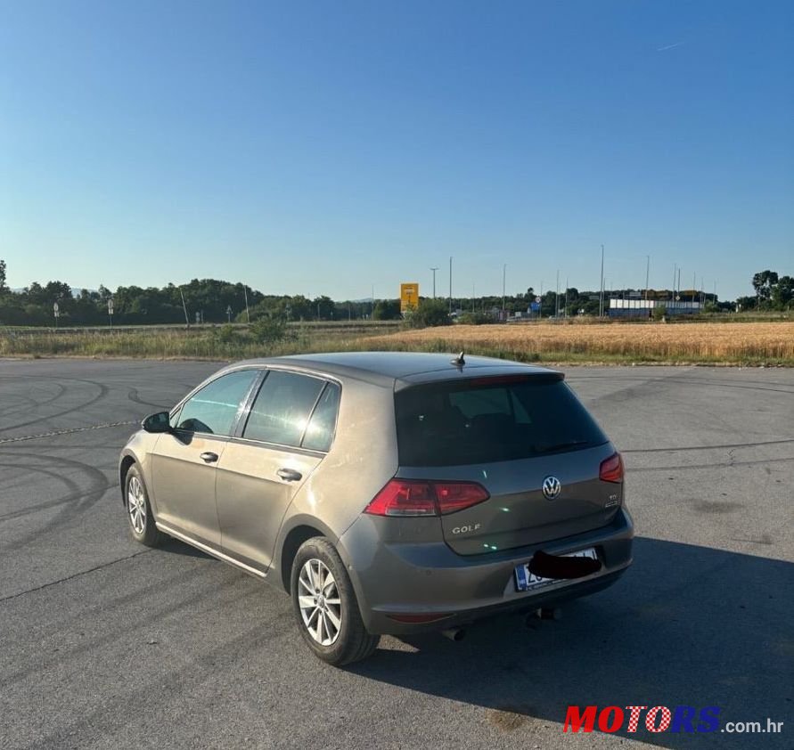 2016' Volkswagen Golf VII 1,6 Tdi photo #2