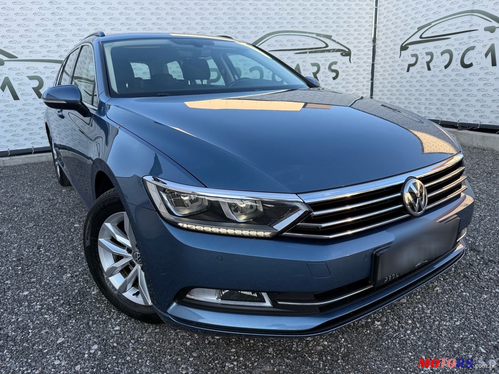 2015' Volkswagen Passat Variant photo #1