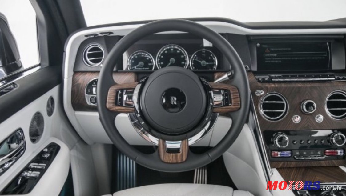 2019' Rolls-Royce Cullinan photo #7