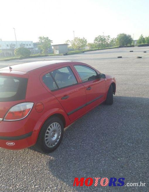 2006' Opel Astra Classic 1.7 Cdti photo #1