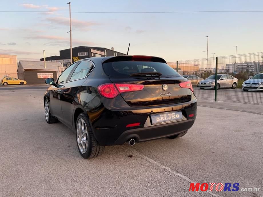 2010' Alfa Romeo Giulietta 1,6 photo #4