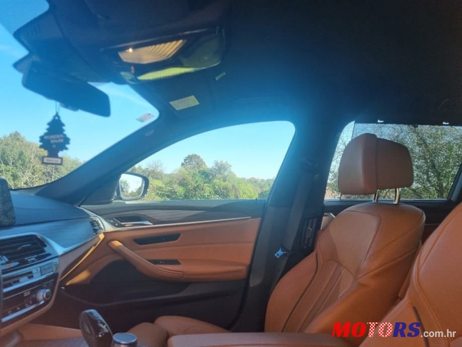 2017' BMW Serija 5 520D photo #2