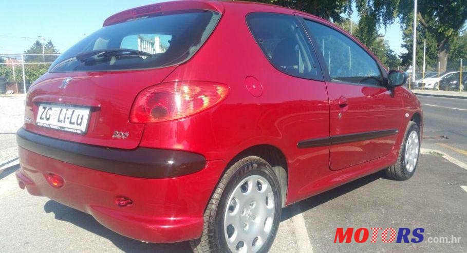 2004' Peugeot 206 206 1,4 photo #2