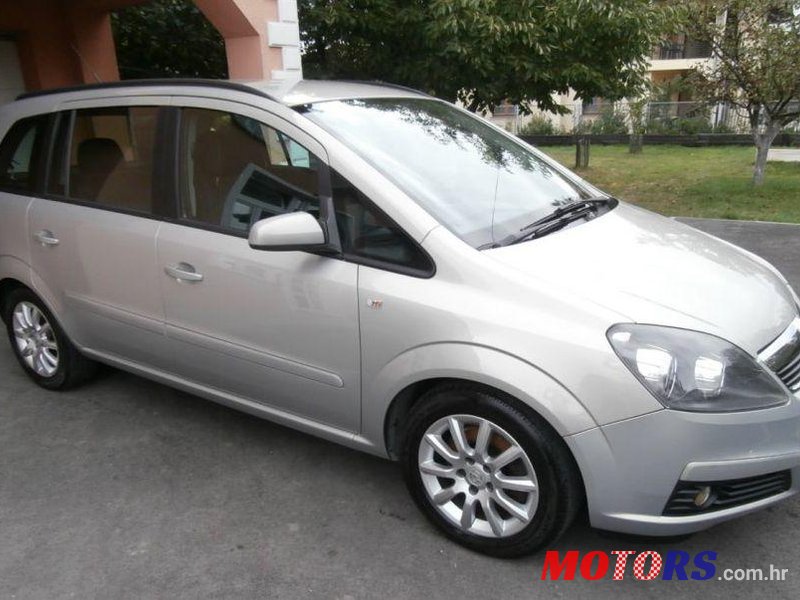 2008' Opel Zafira 1,9 Cdti photo #1