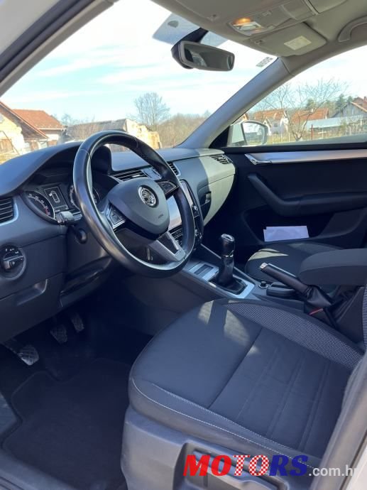 2018' Skoda Octavia Combi photo #4