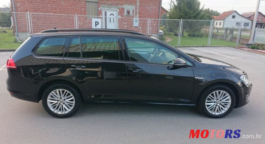 2015' Volkswagen Golf VII Variant photo #2