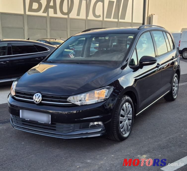 2019' Volkswagen Touran 1.6 Tdi Dsg photo #2