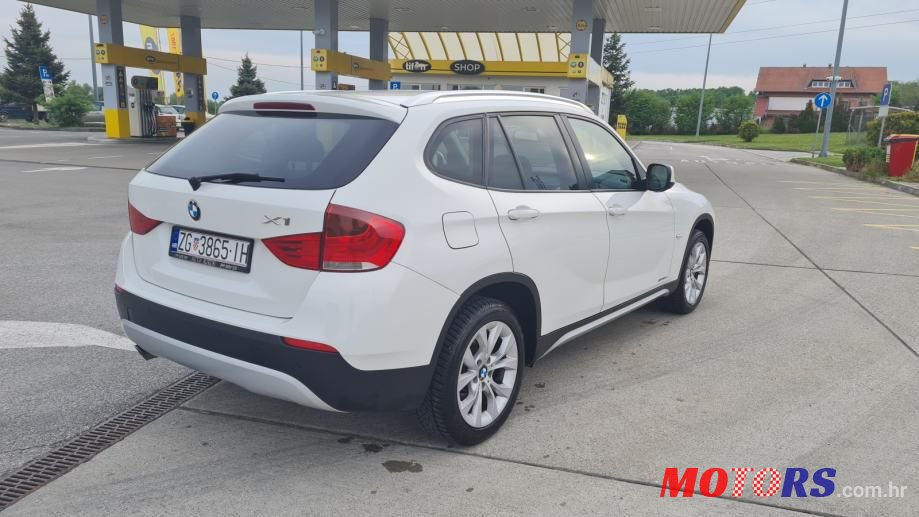 2010' BMW X1 Sdrive18D photo #5