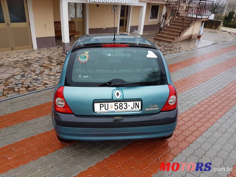 2005' Renault Clio photo #3