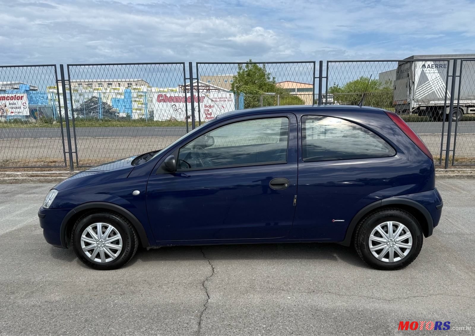 2004' Opel Corsa 12V photo #3