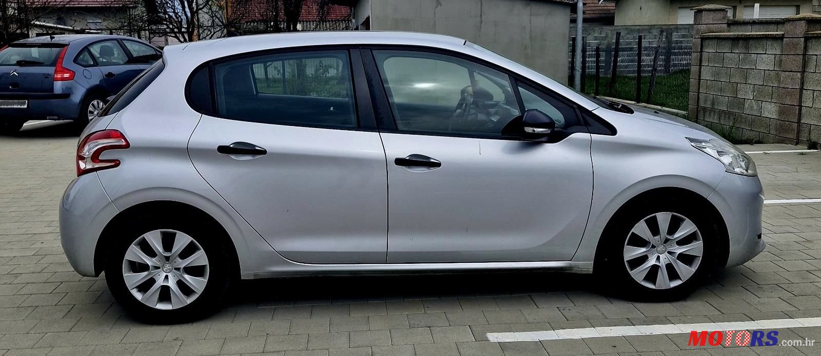 2014' Peugeot 208 1,4 Hdi photo #3