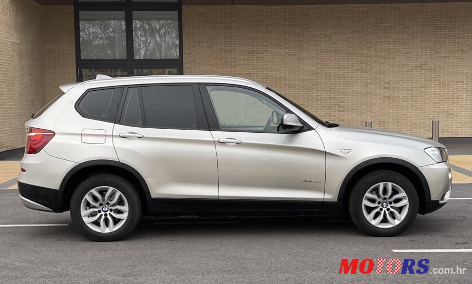 2011' BMW X3 Xdrive20D photo #6