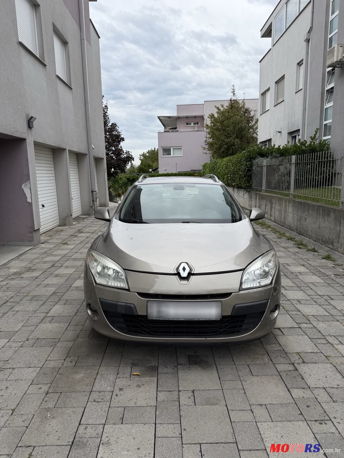 2010' Renault Megane Grandtour 1,6 16V photo #2