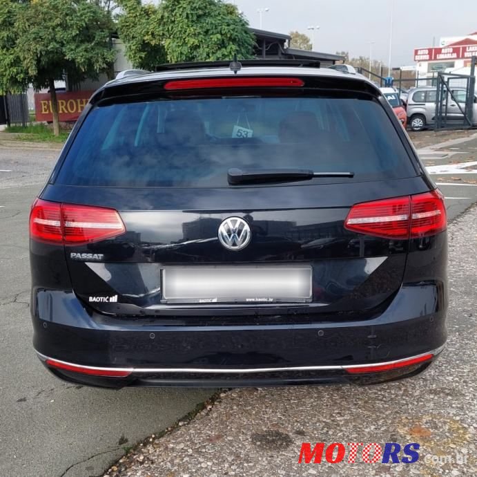 2018' Volkswagen Passat Variant photo #5