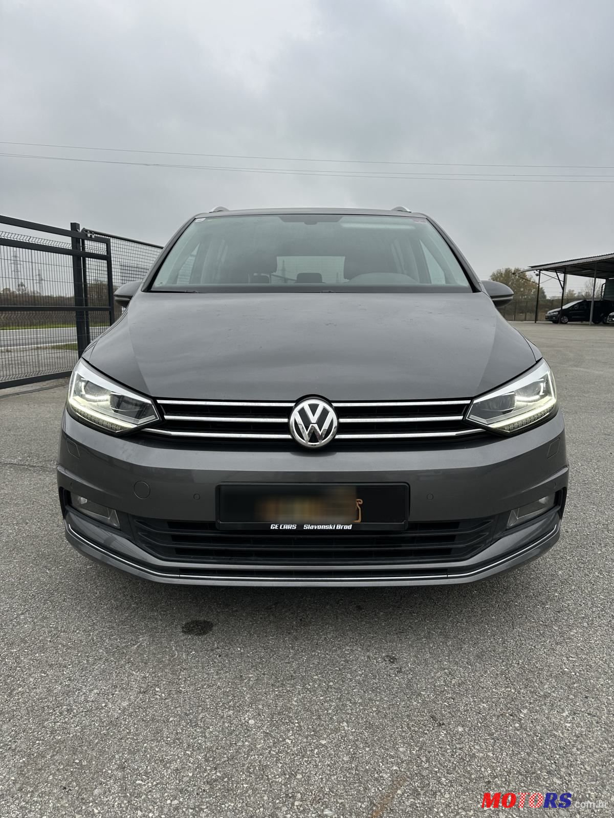 2016' Volkswagen Touran 2,0 Tdi photo #3