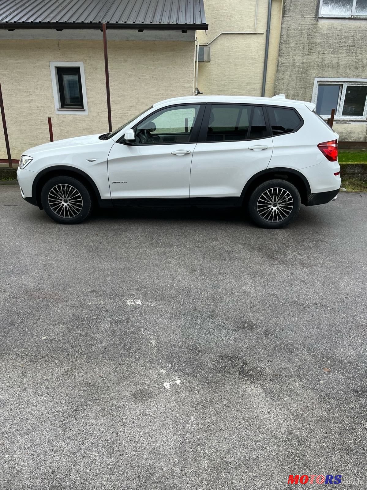 2017' BMW X3 20D photo #3