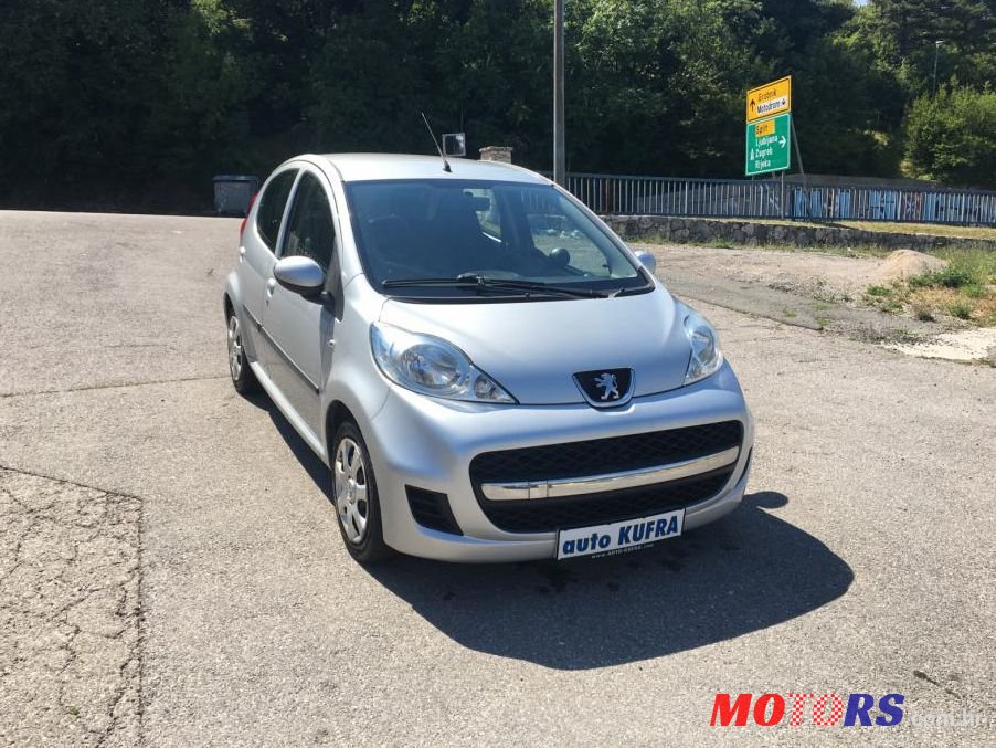 2010' Peugeot 107 1.4 Hdi photo #1
