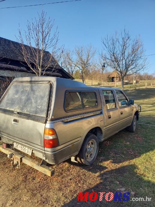 1999' Opel Campo 3,1 Tdi photo #2