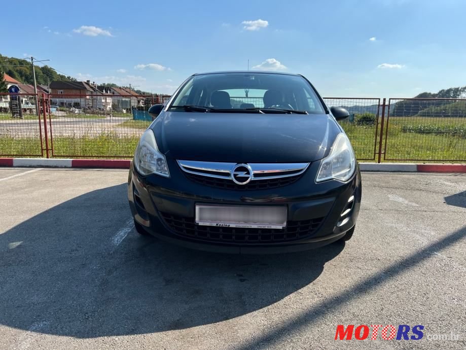 2012' Opel Corsa photo #1