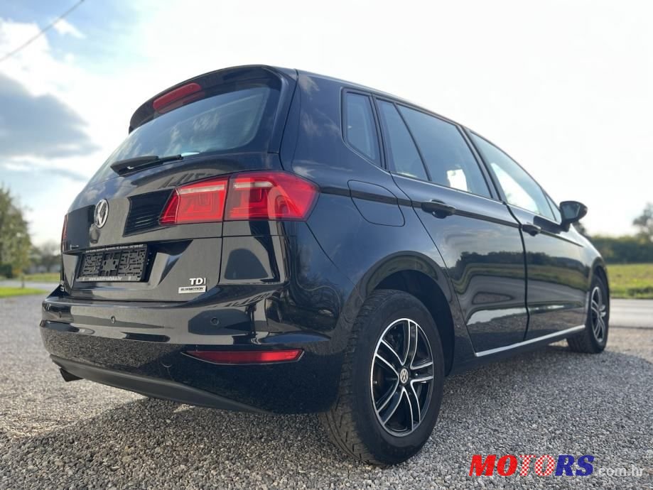 2015' Volkswagen Golf Sportsvan photo #6