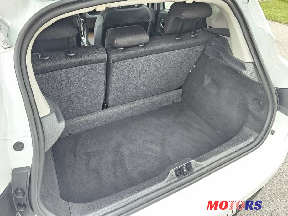 2015' Renault Clio 1.5 Dci photo #6