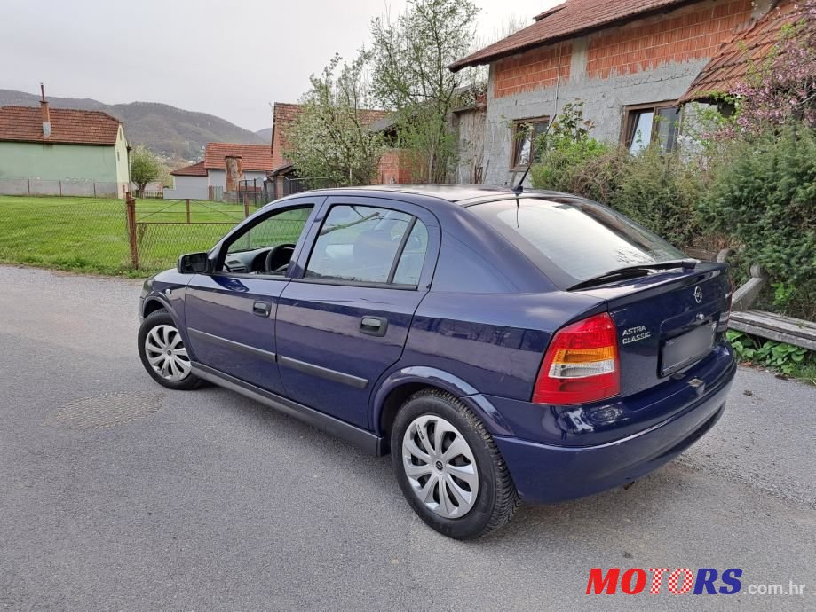 2009' Opel Astra 1.4 Twinport photo #1