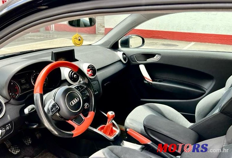2010' Audi A1 photo #3