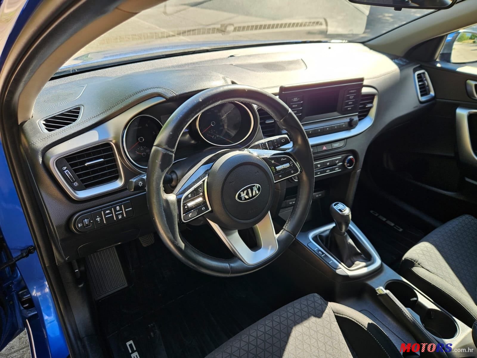 2020' Kia Ceed 1,6 photo #2