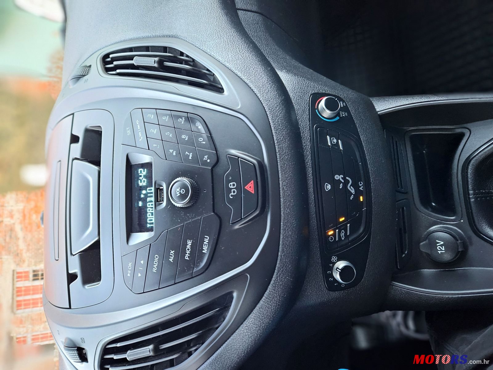 2018' Ford Transit Courier photo #7