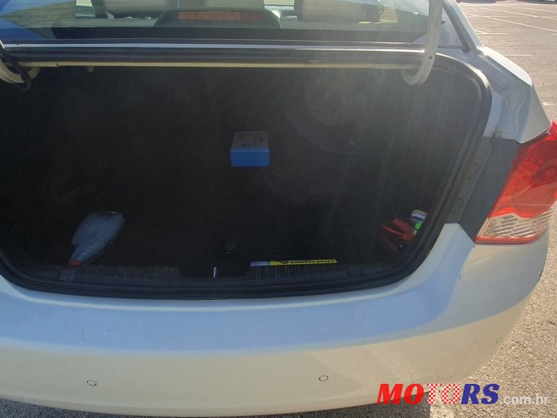 2009' Chevrolet Cruze 1,6 Ls photo #3