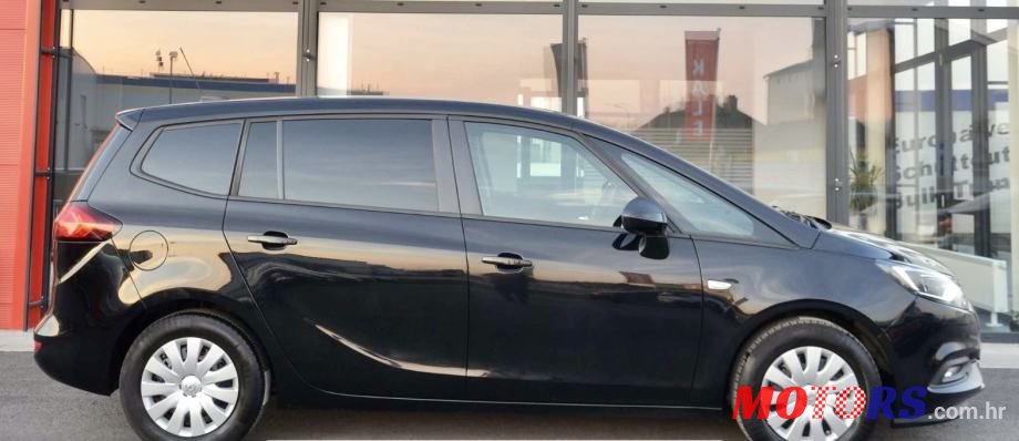 2018' Opel Zafira photo #6