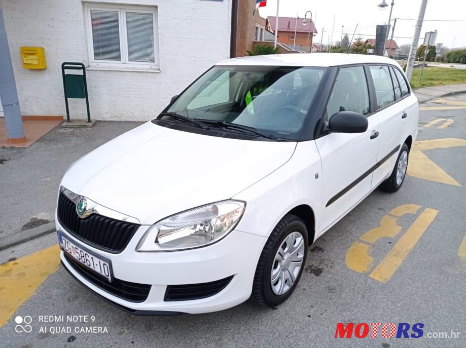 2010' Skoda Fabia 1.6 Tdi Simply photo #1