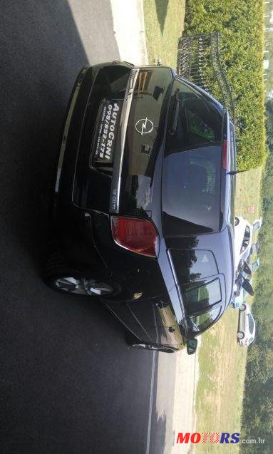 2005' Opel Astra Karavan photo #1