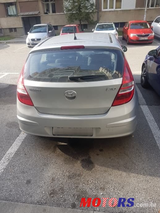 2010' Hyundai i30 1,4 photo #2