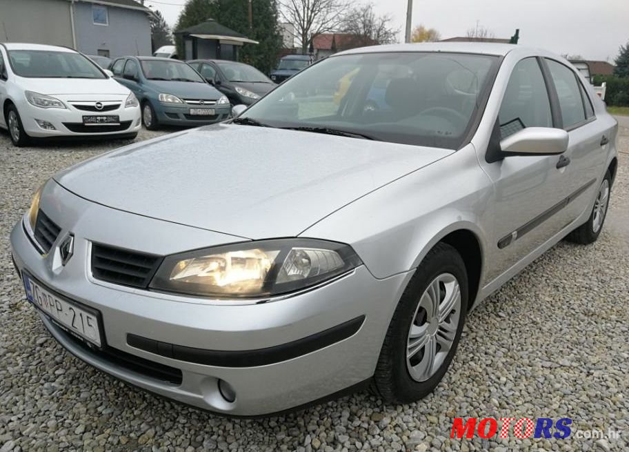 2005' Renault Laguna 1,6 16V photo #1