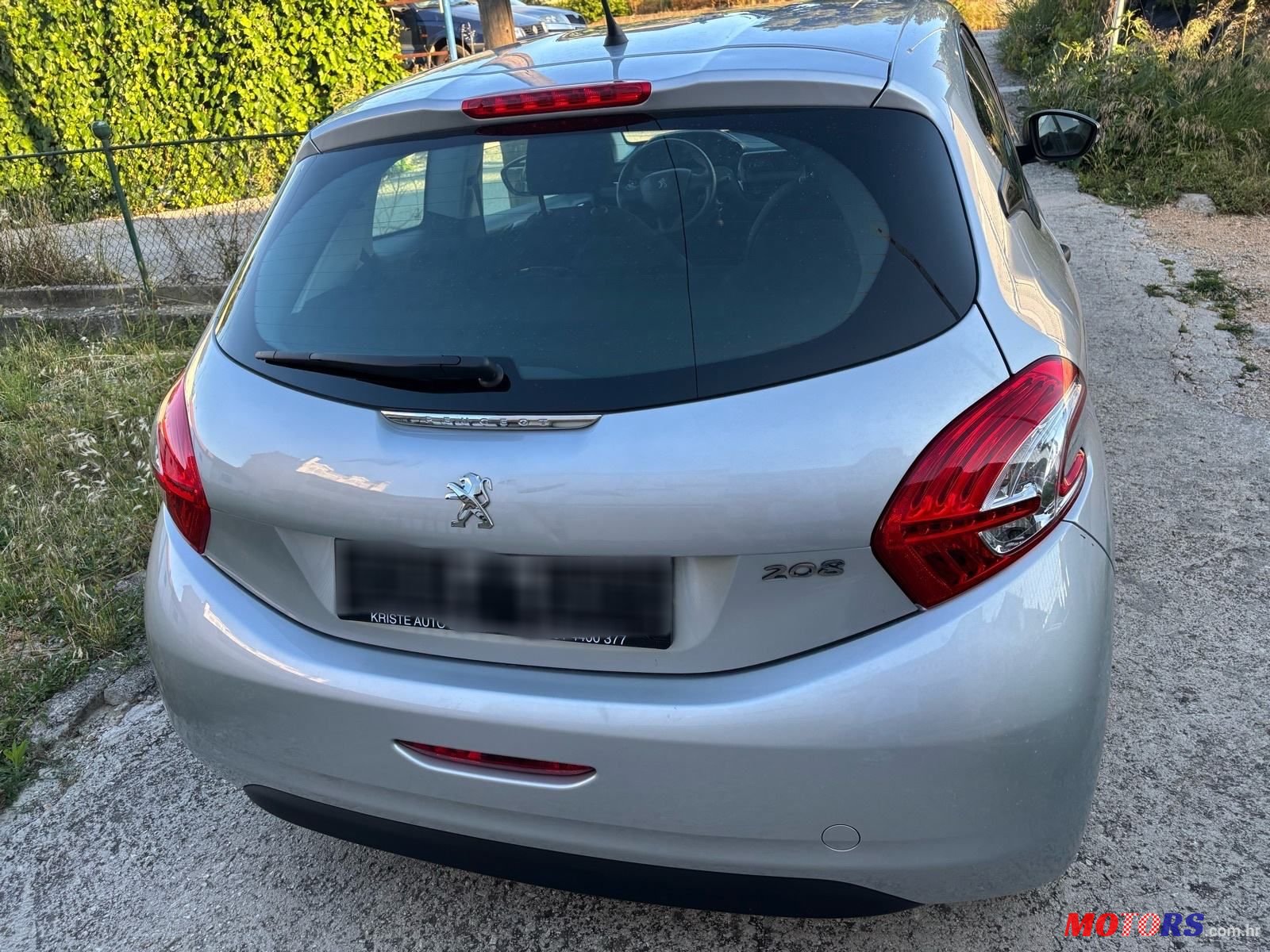 2014' Peugeot 208 1,0 Vti photo #2