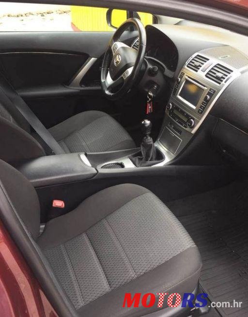 2012' Toyota Avensis 2,0 D-4D photo #2
